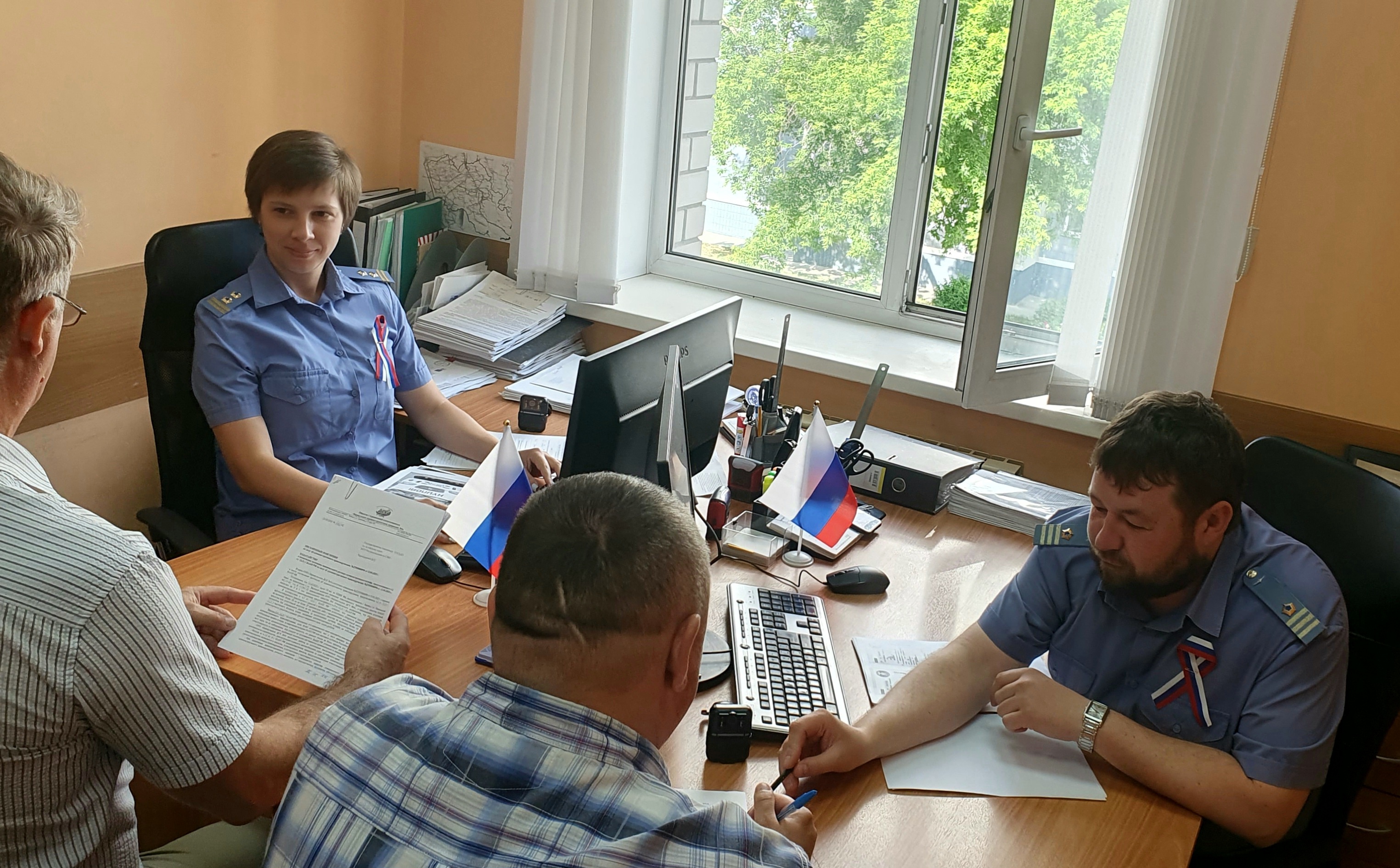 Сотрудники Ространснадзора поддержали акцию «Российский триколор» в Алтайском крае
